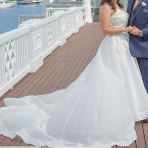 Eddy K Curvy Lace Sequins Organza Wedding Dress Size 16